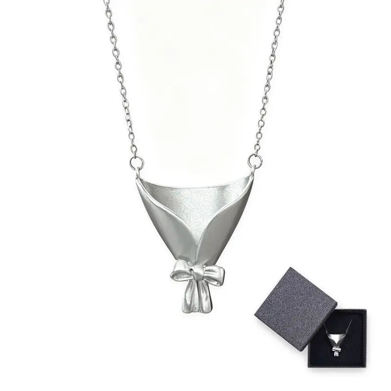 DIY Bouquet Necklace Create your own custom floral accessory by inserting dried or fresh stems. Holiday gifts for friends and family