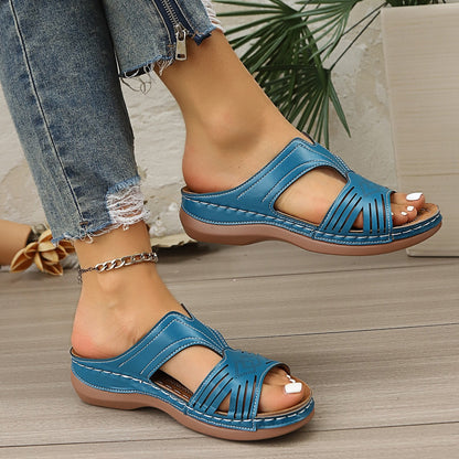 These women's arch-support sandals are made of lightweight, breathable material.